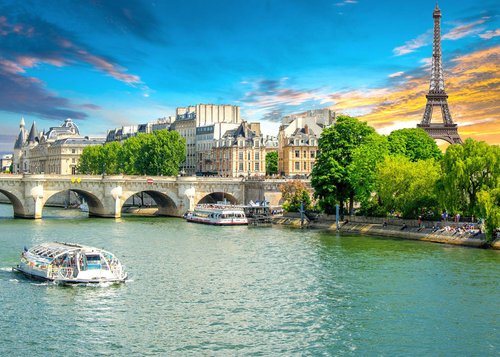 La belle France auf der Seine